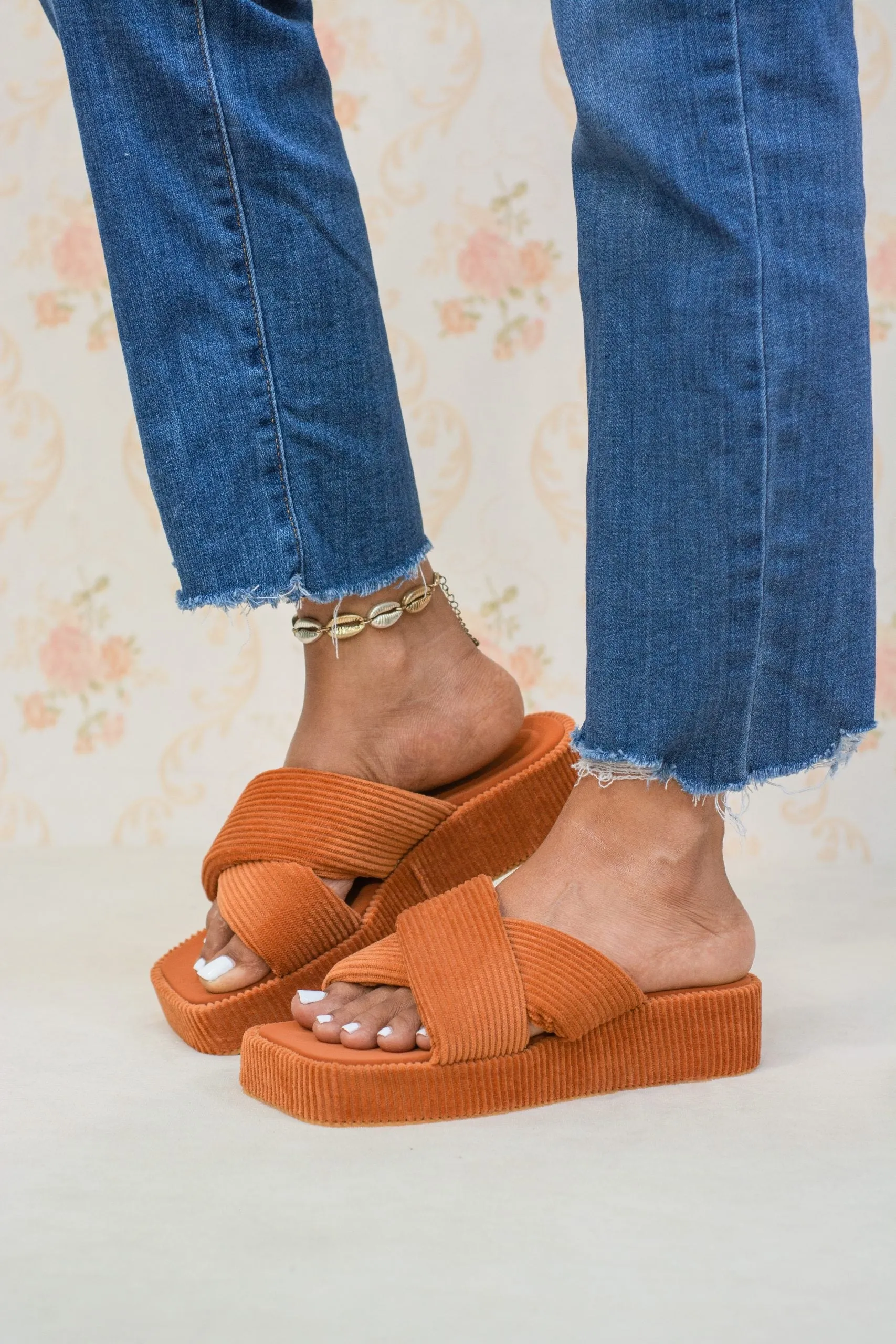 Aqua Crossover Flatforms