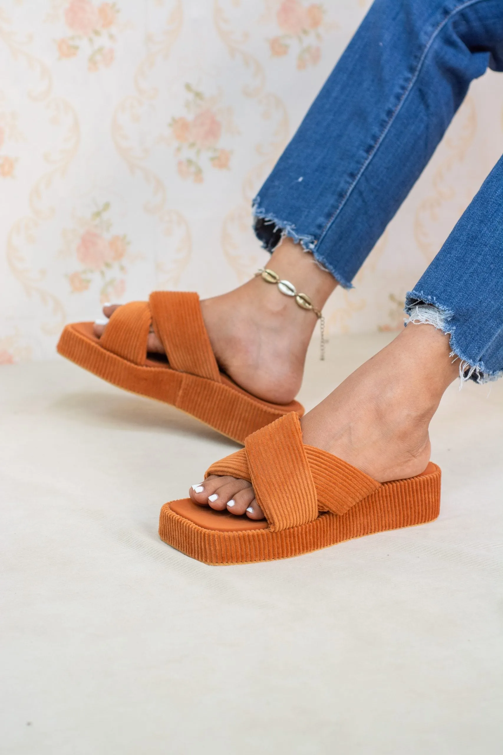 Aqua Crossover Flatforms