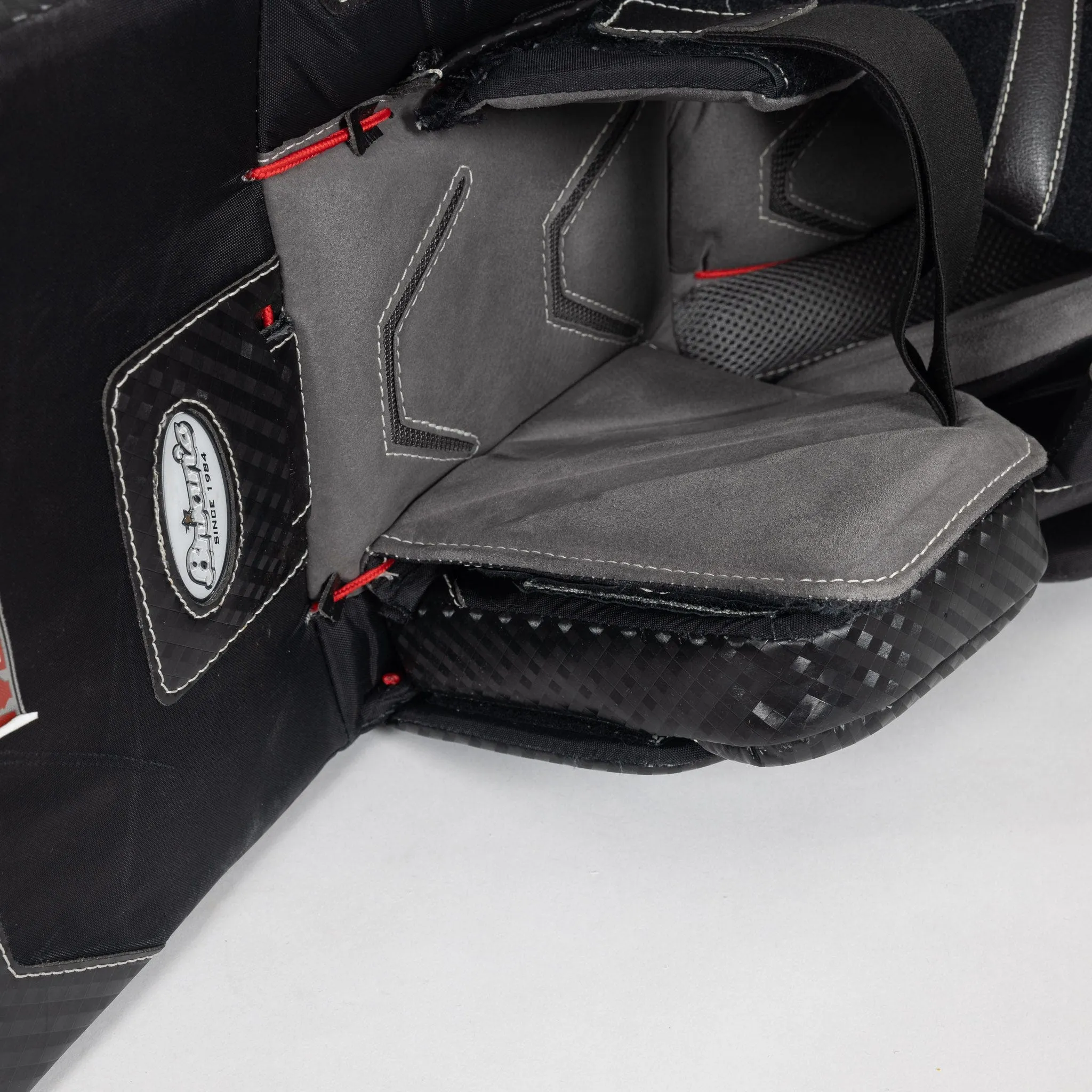 Brian's G-NETik V Senior Goalie Leg Pads - USED 33 1"