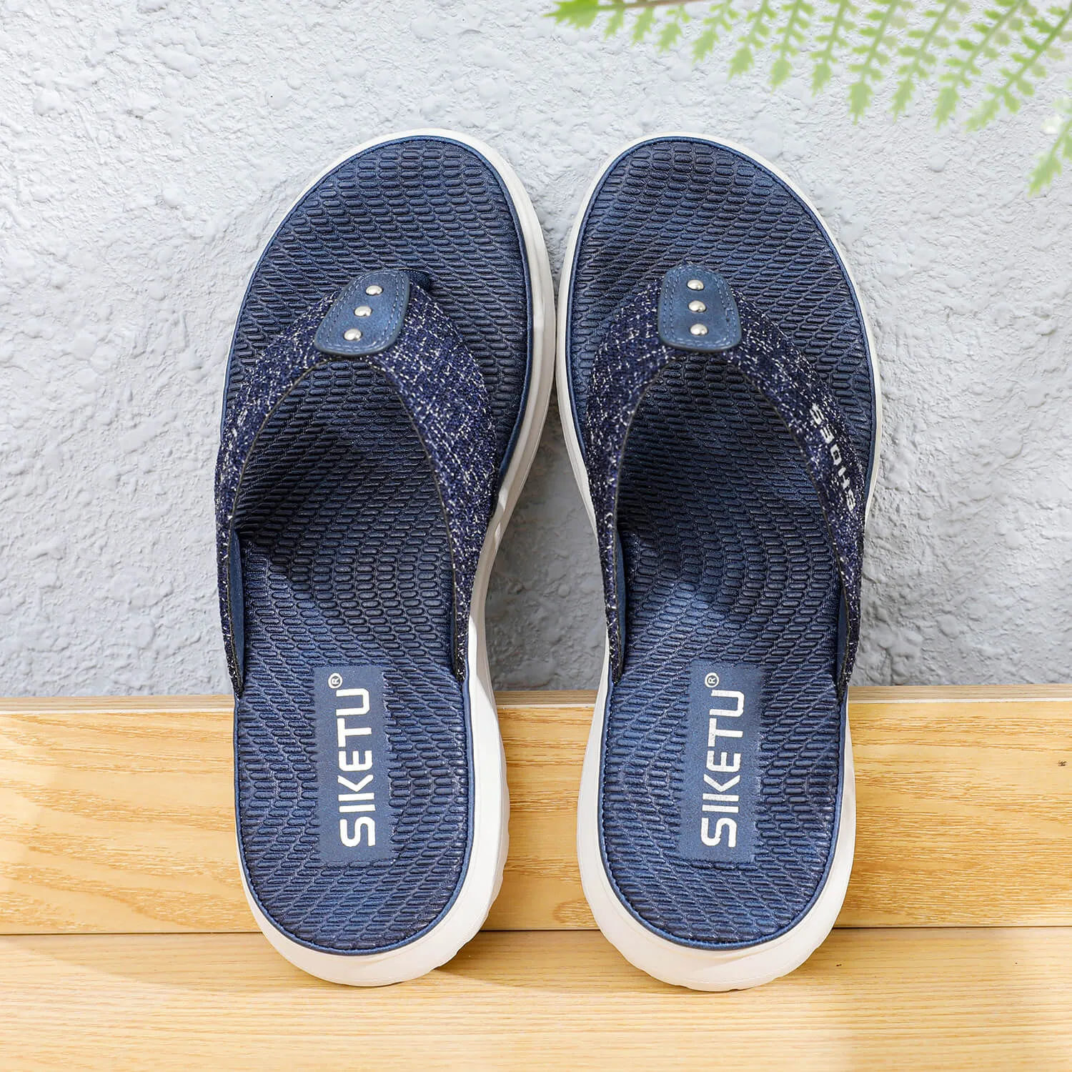 Brinkley Reef T-Strap Flip Flops - Siketu