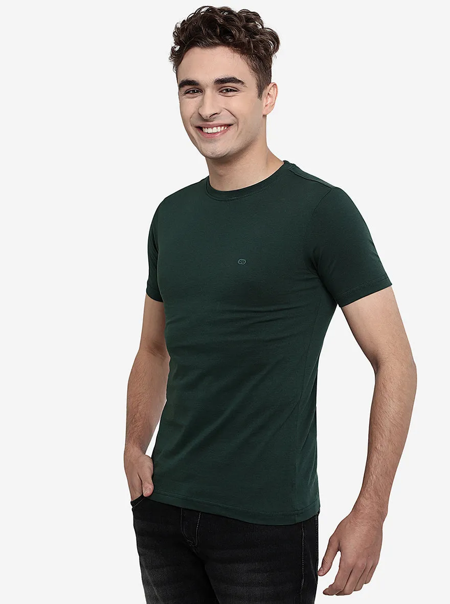 Dark Green Solid Slim Fit T-Shirt | JadeBlue