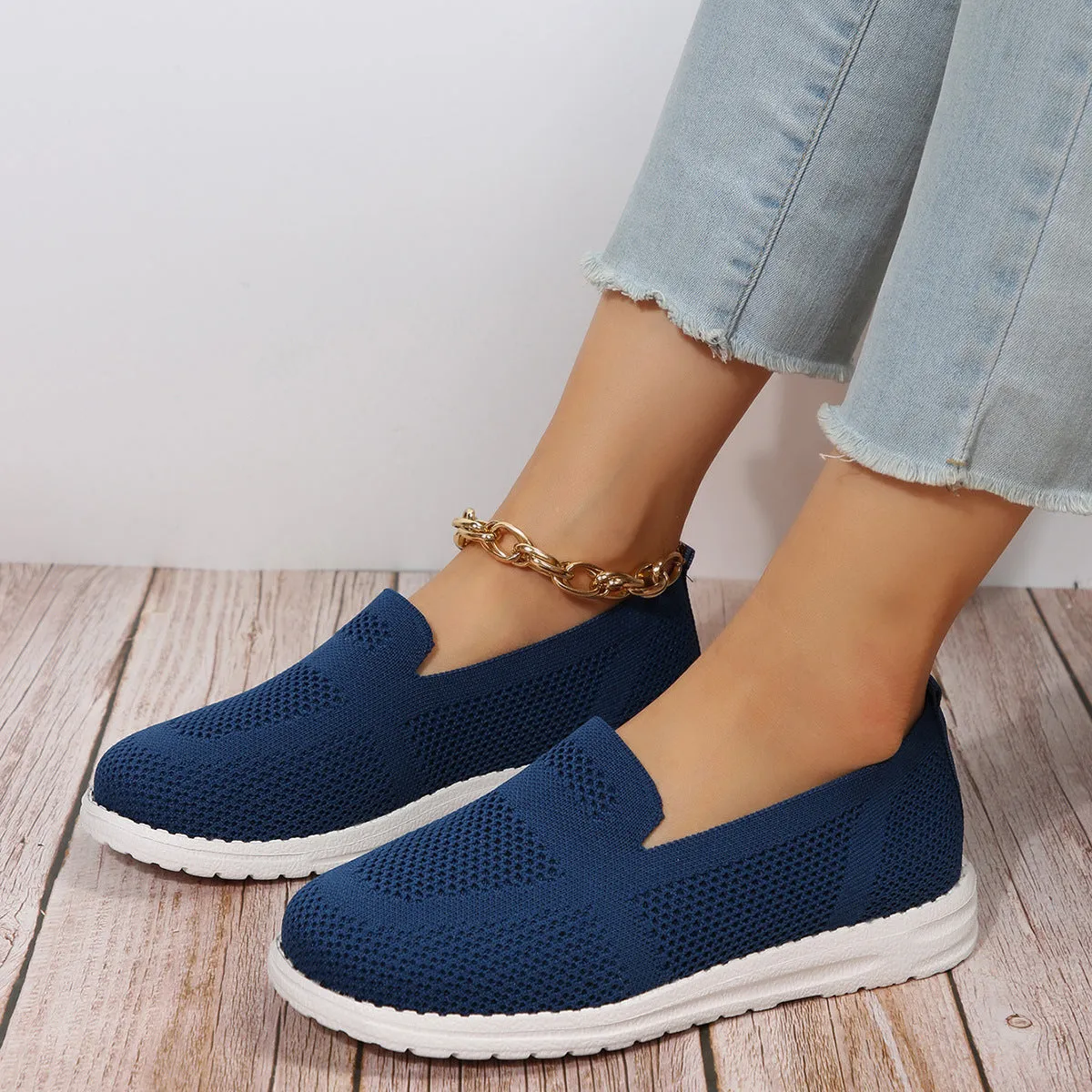 Flyknit Breathable Low Top Pumps Female Plus Size Solid Color Sneakers