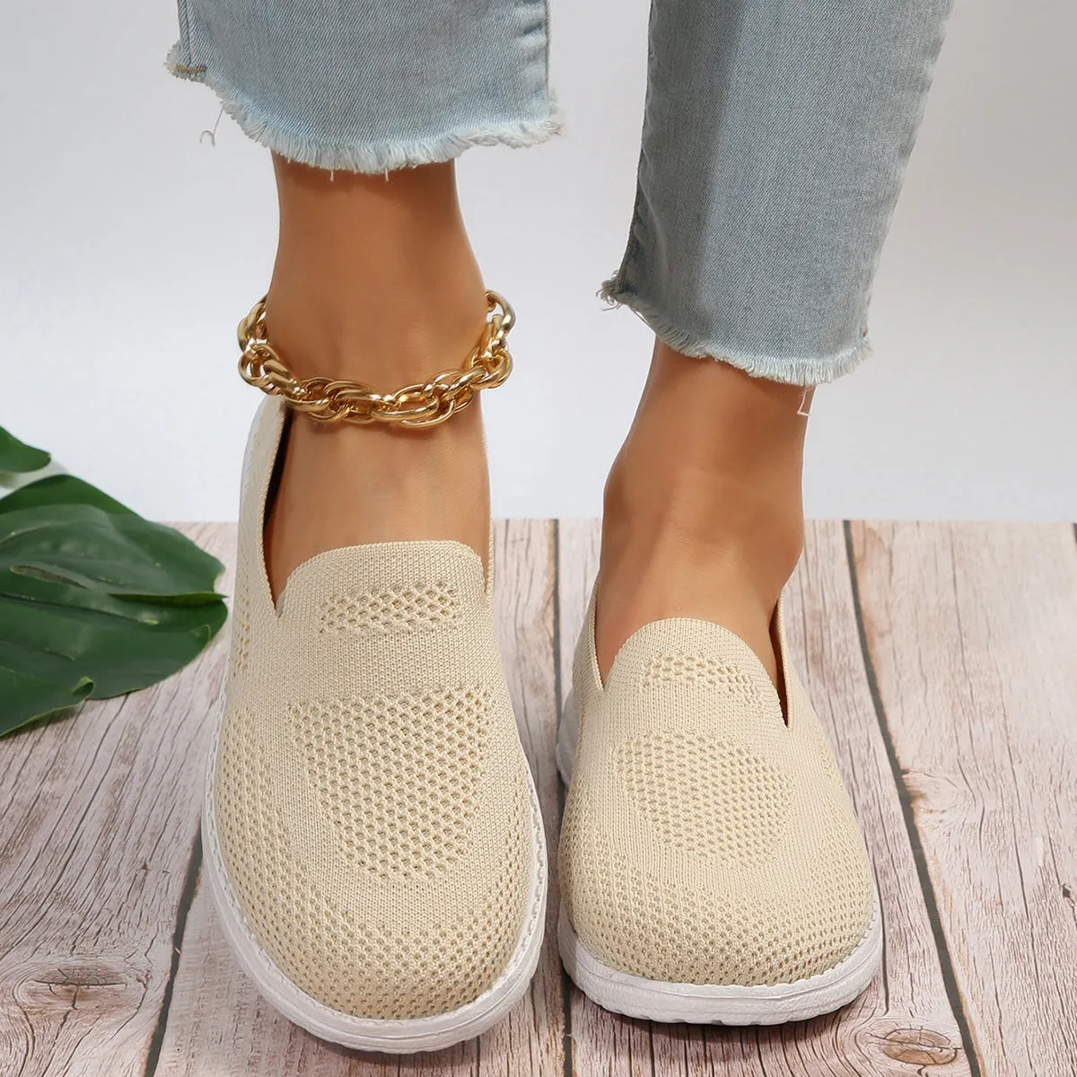 Flyknit Breathable Low Top Pumps Female Plus Size Solid Color Sneakers