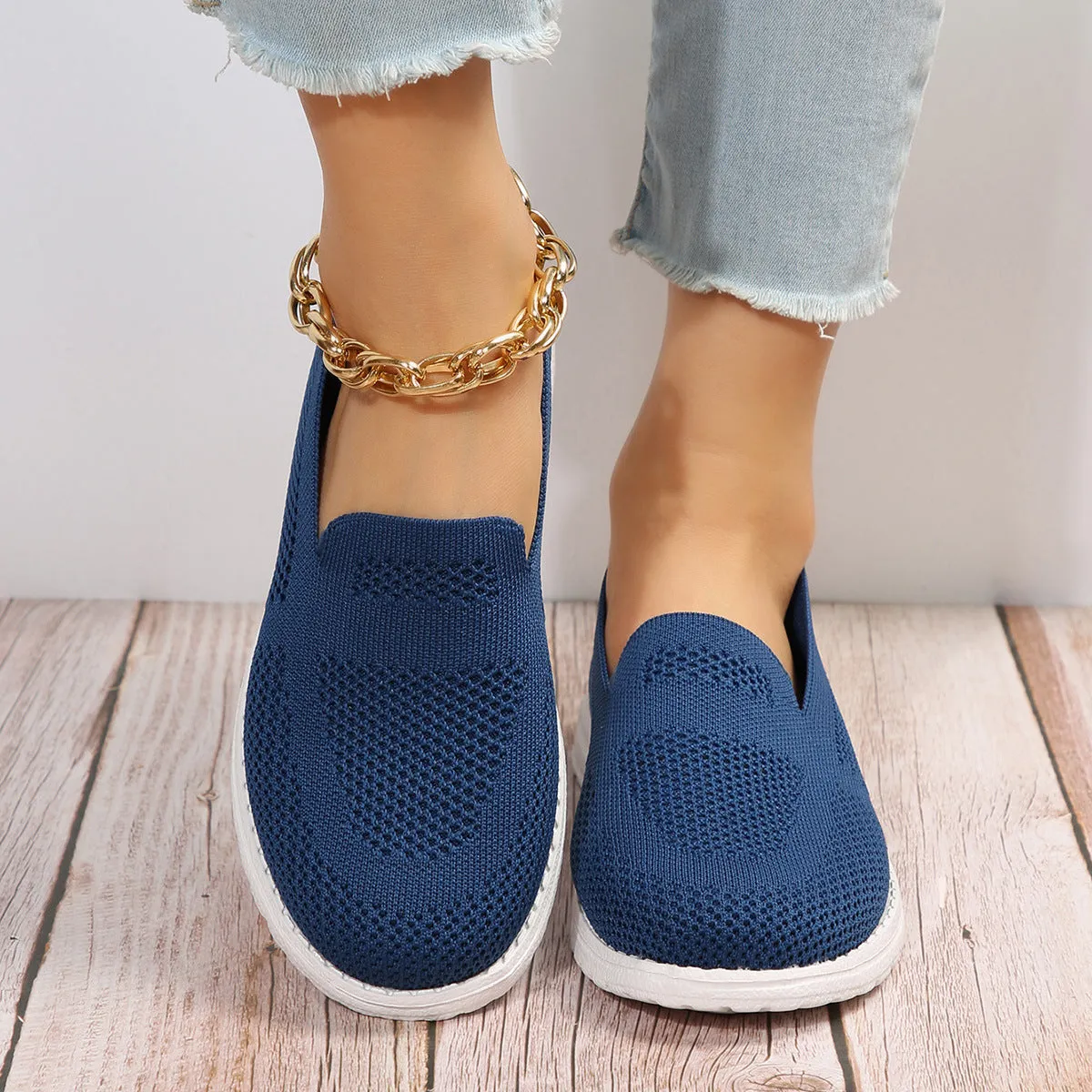 Flyknit Breathable Low Top Pumps Female Plus Size Solid Color Sneakers