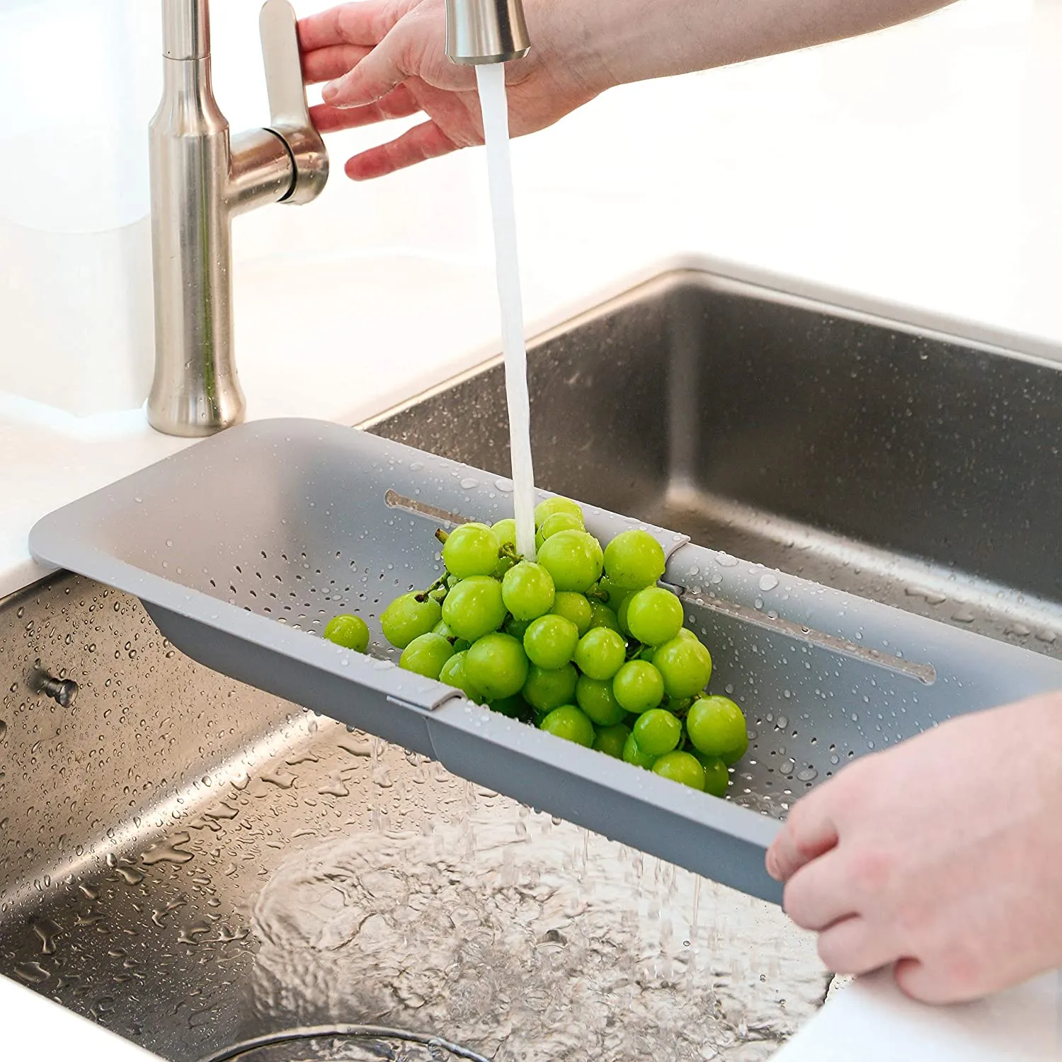 New BLUE GINKGO Over The Sink Colander Strainer Basket - Wash Vegetables and Fruits, Drain Cooked Pasta and Dry Dishes - Extendable - Grey!