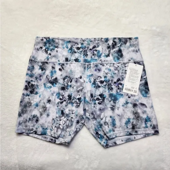 NWT Align Lululemon HR Short 8&quot; size 20 White with colored flowers.