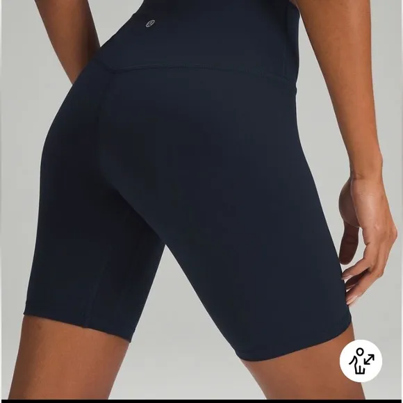 NWT Align Lululemon HR Short 8&quot; size 20 White with colored flowers.