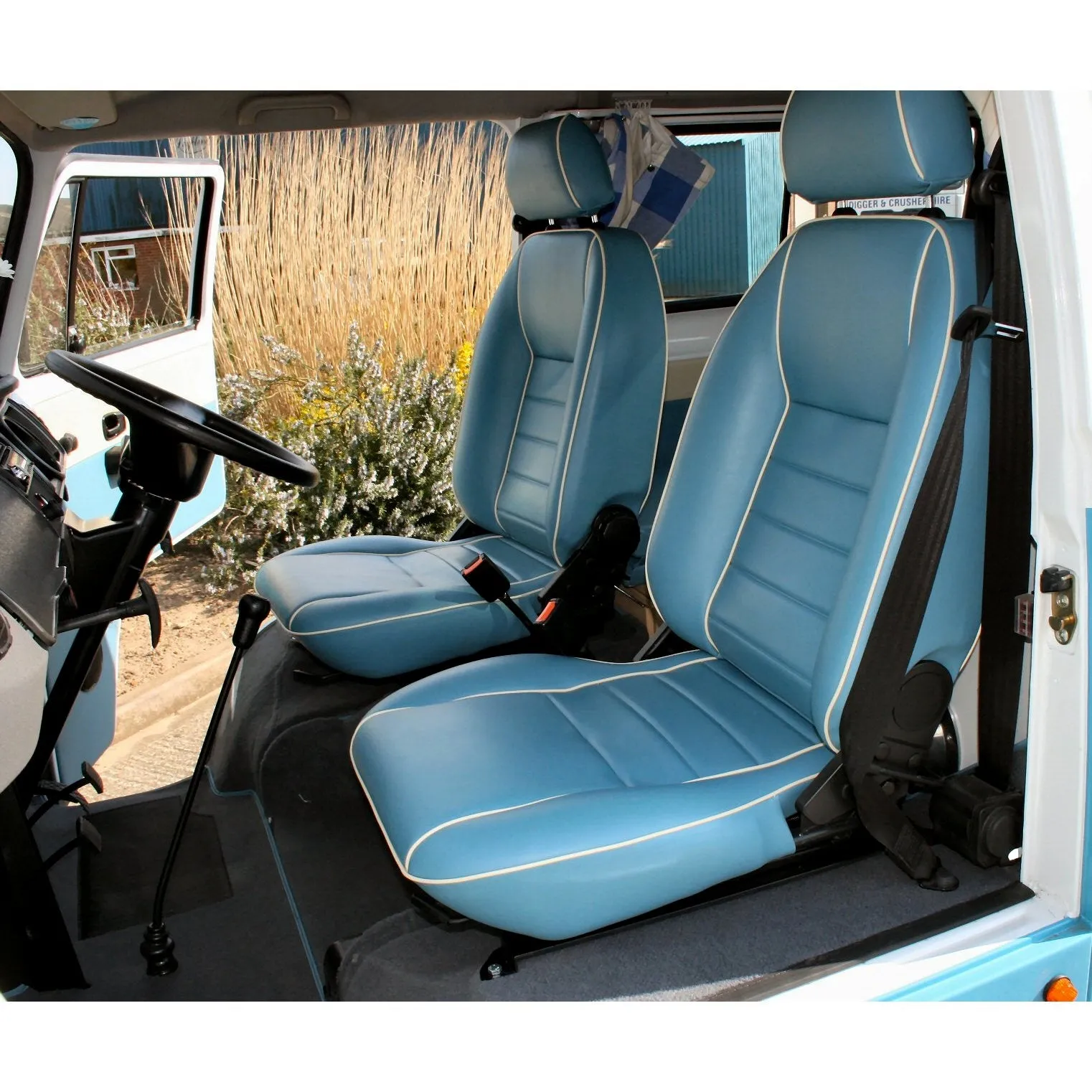 T25 CAPTAIN SUFFOLK MKII RECLINING SEAT LEFT HAND